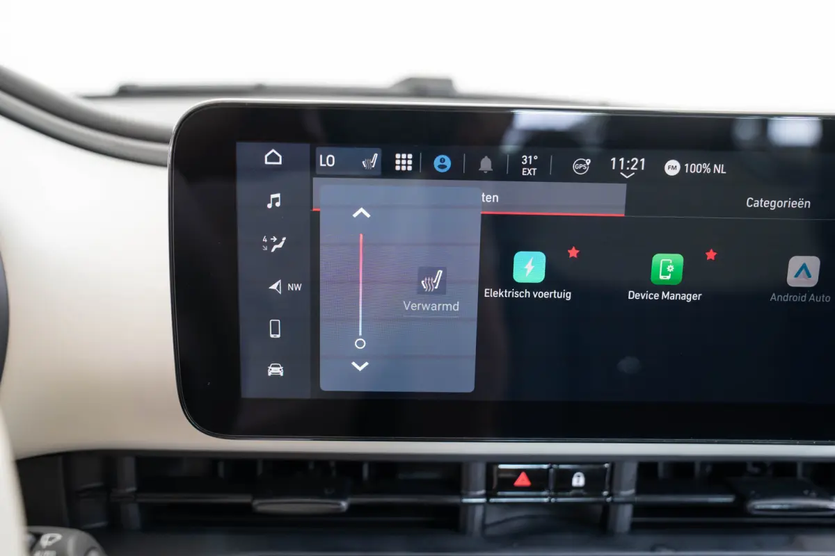 La Prima 42 kWh | Tot 8 Jaar Garantie | Stoelverwarming | Camera | Navigatie | Climate Controle | Apple Carplay & Android Auto |