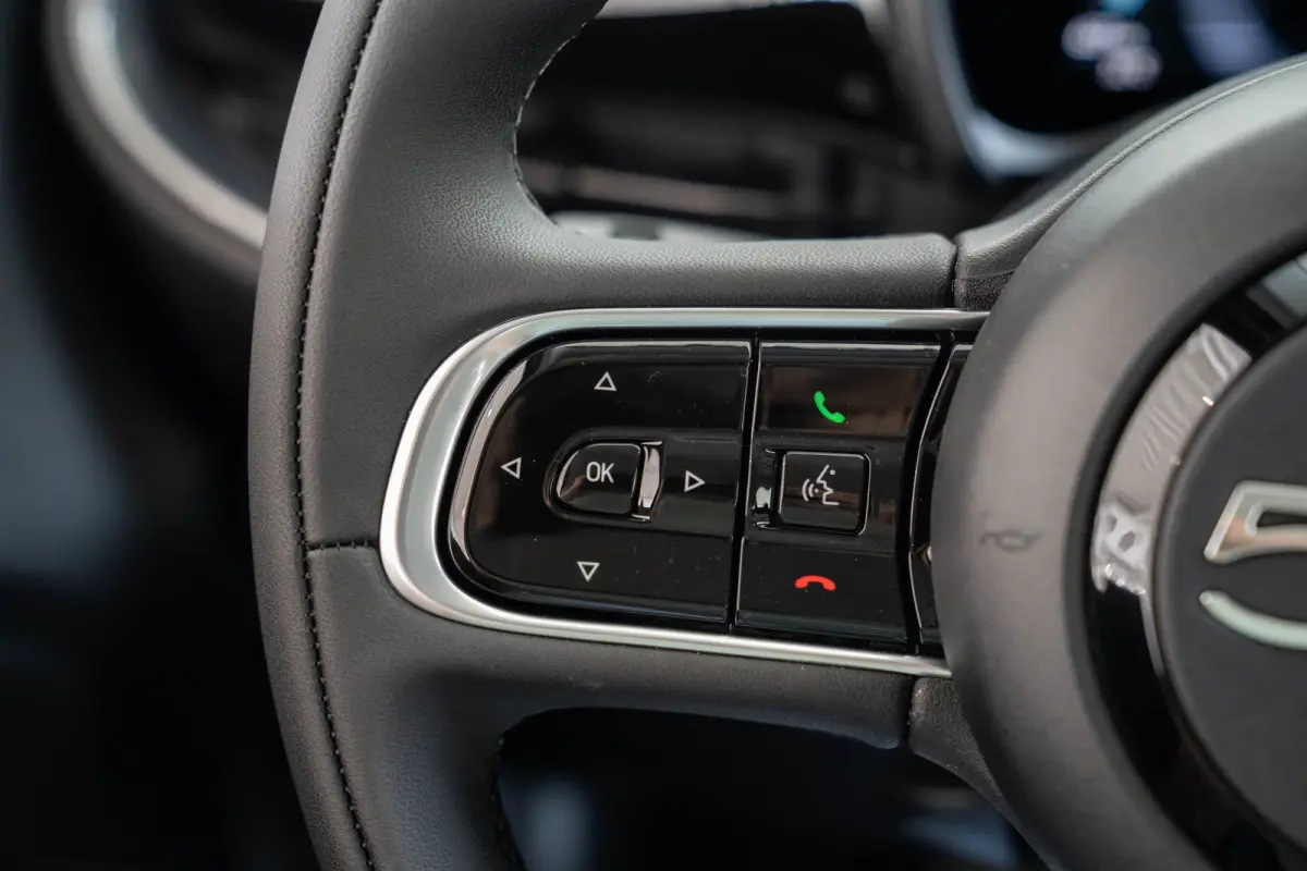 1.0 Hybrid Torino Launch Edition | Climate Controle | Apple Carplay & Android Auto | Parkeersensoren | Dodehoek Detectie | Lichtmetalen velgen |
