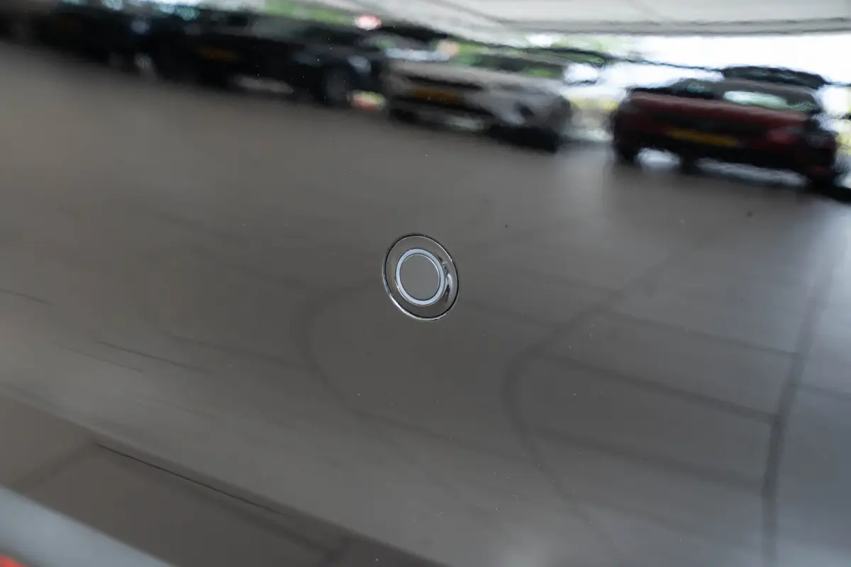 1.0 Hybrid Torino Launch Edition | Climate Controle | Apple Carplay & Android Auto | Parkeersensoren | Dodehoek Detectie | Lichtmetalen velgen |