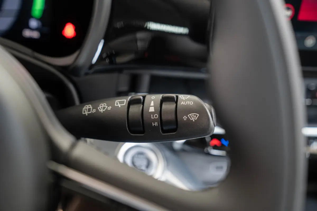 1.0 Hybrid Torino Launch Edition | Climate Controle | Apple Carplay & Android Auto | Parkeersensoren | Dodehoek Detectie | Lichtmetalen velgen |
