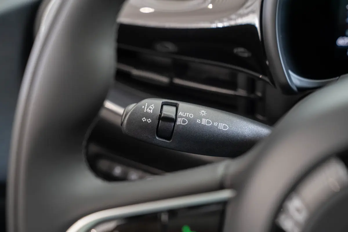 1.0 Hybrid Torino Launch Edition | Climate Controle | Apple Carplay & Android Auto | Parkeersensoren | Dodehoek Detectie | Lichtmetalen velgen |