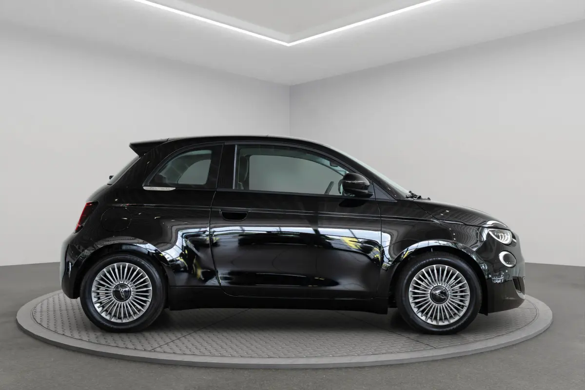 1.0 Hybrid Torino Launch Edition | Climate Controle | Apple Carplay & Android Auto | Parkeersensoren | Dodehoek Detectie | Lichtmetalen velgen |