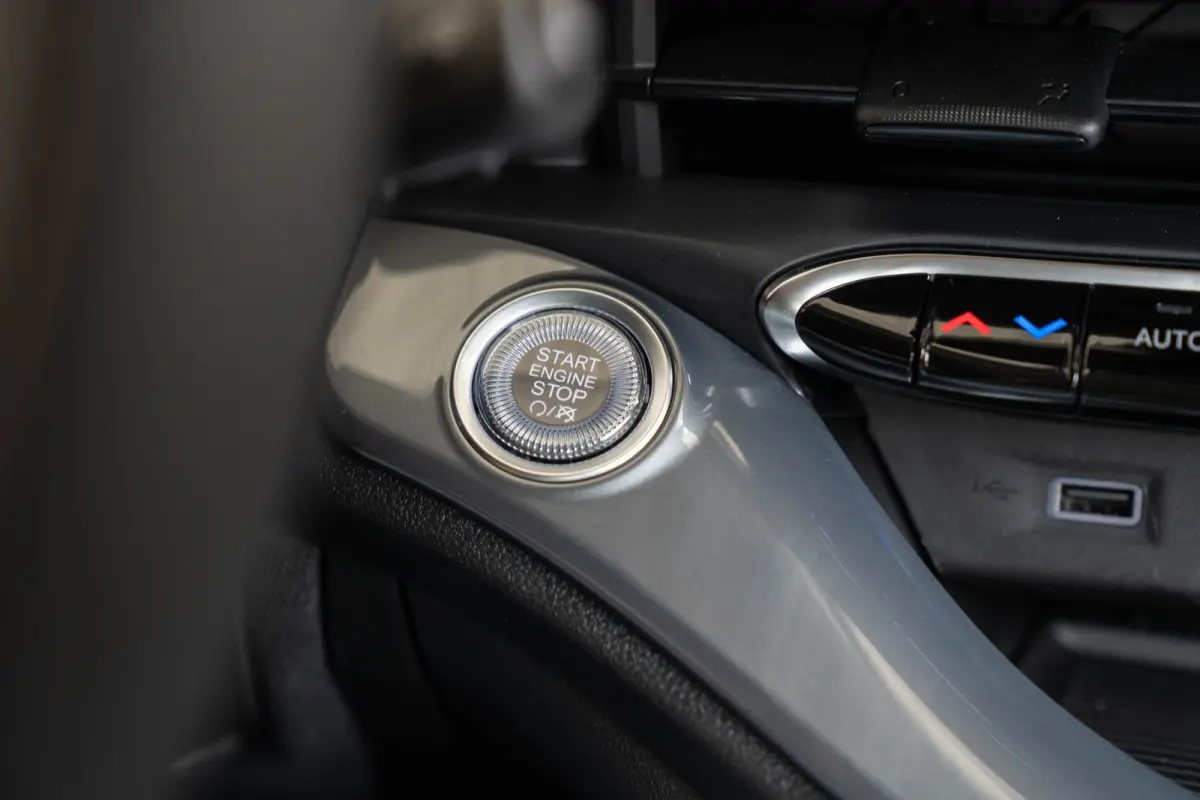 1.0 Hybrid Torino Launch Edition | Climate Controle | Apple Carplay & Android Auto | Parkeersensoren | Dodehoek Detectie | Lichtmetalen velgen |