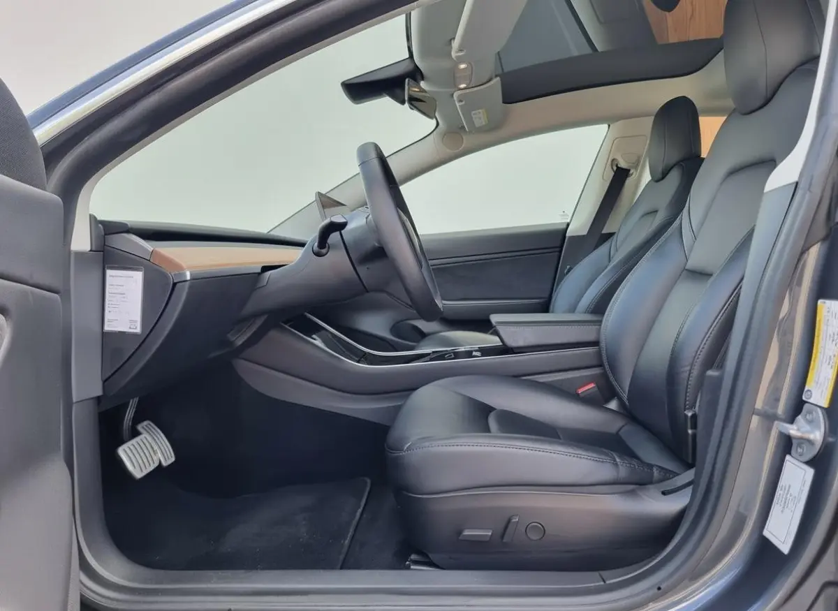Performance AWD 75kWh SOH 89,4%| Panoramadak | Leder | NL Auto | 463 PK