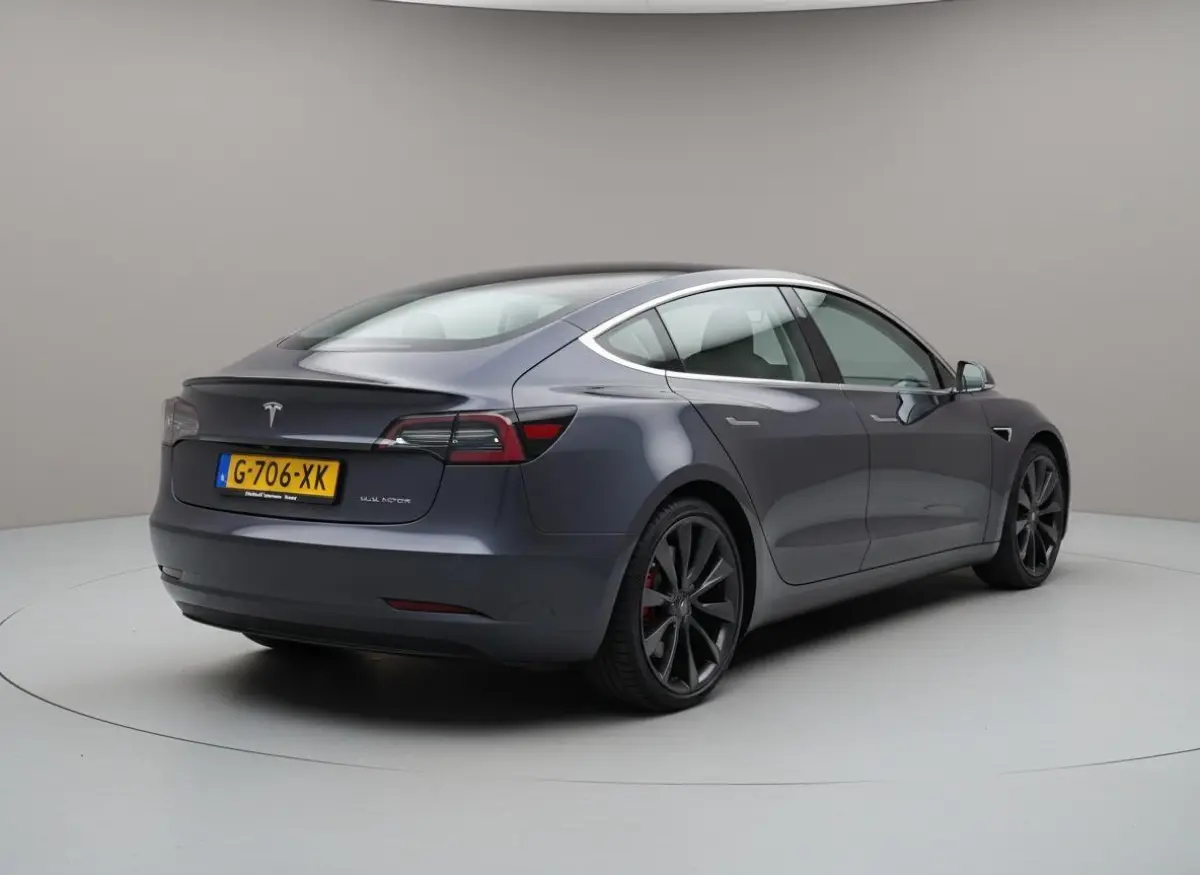 Performance AWD 75kWh SOH 89,4%| Panoramadak | Leder | NL Auto | 463 PK