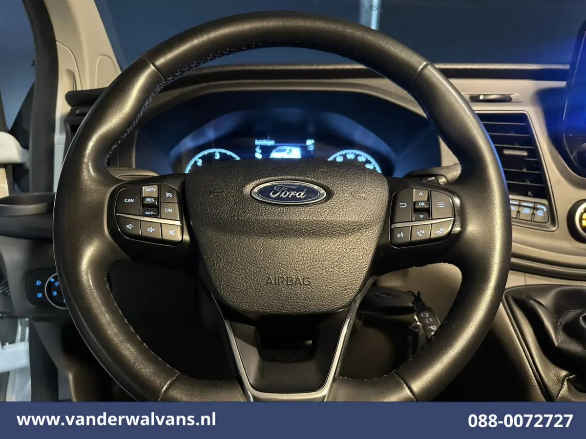 2.0 TDCI 105pk L2H1 Euro6 Airco | Camera | Navigatie | LED | Apple Carplay Cruisecontrol, Android Auto, Stoelverwarming, Verwarmde Voorruit, Parkeersensoren, Bijrijdersbank