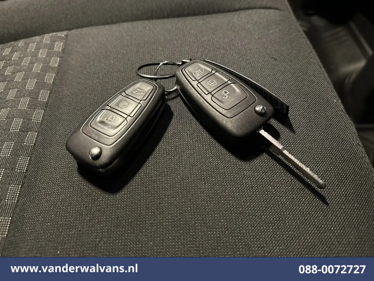 2.0 TDCI 105pk L2H1 Euro6 Airco | Camera | Navigatie | LED | Apple Carplay Cruisecontrol, Android Auto, Stoelverwarming, Verwarmde Voorruit, Parkeersensoren, Bijrijdersbank