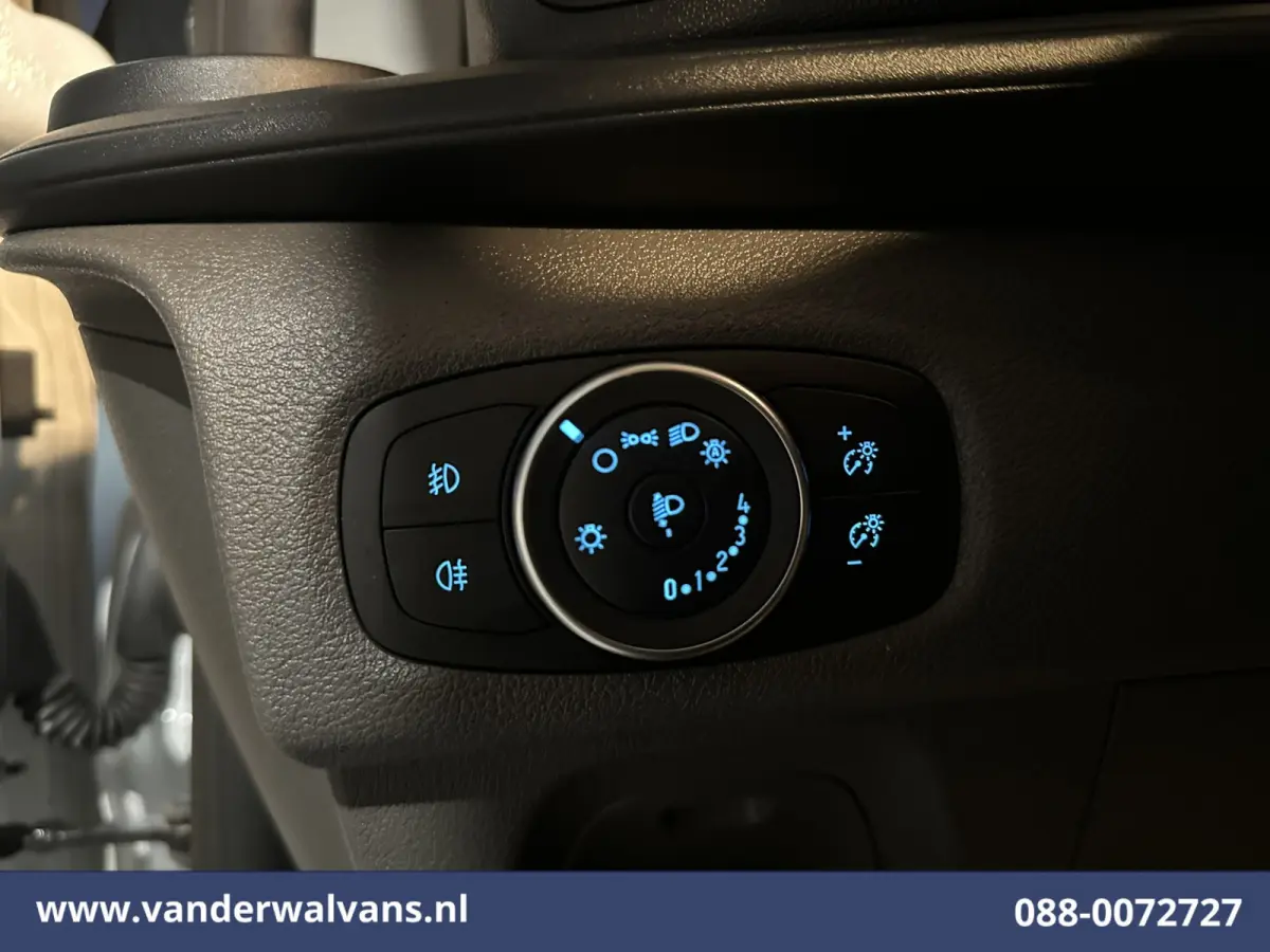 2.0 TDCI 105pk L2H1 Euro6 Airco | Camera | Navigatie | LED | Apple Carplay Cruisecontrol, Android Auto, Stoelverwarming, Verwarmde Voorruit, Parkeersensoren, Bijrijdersbank