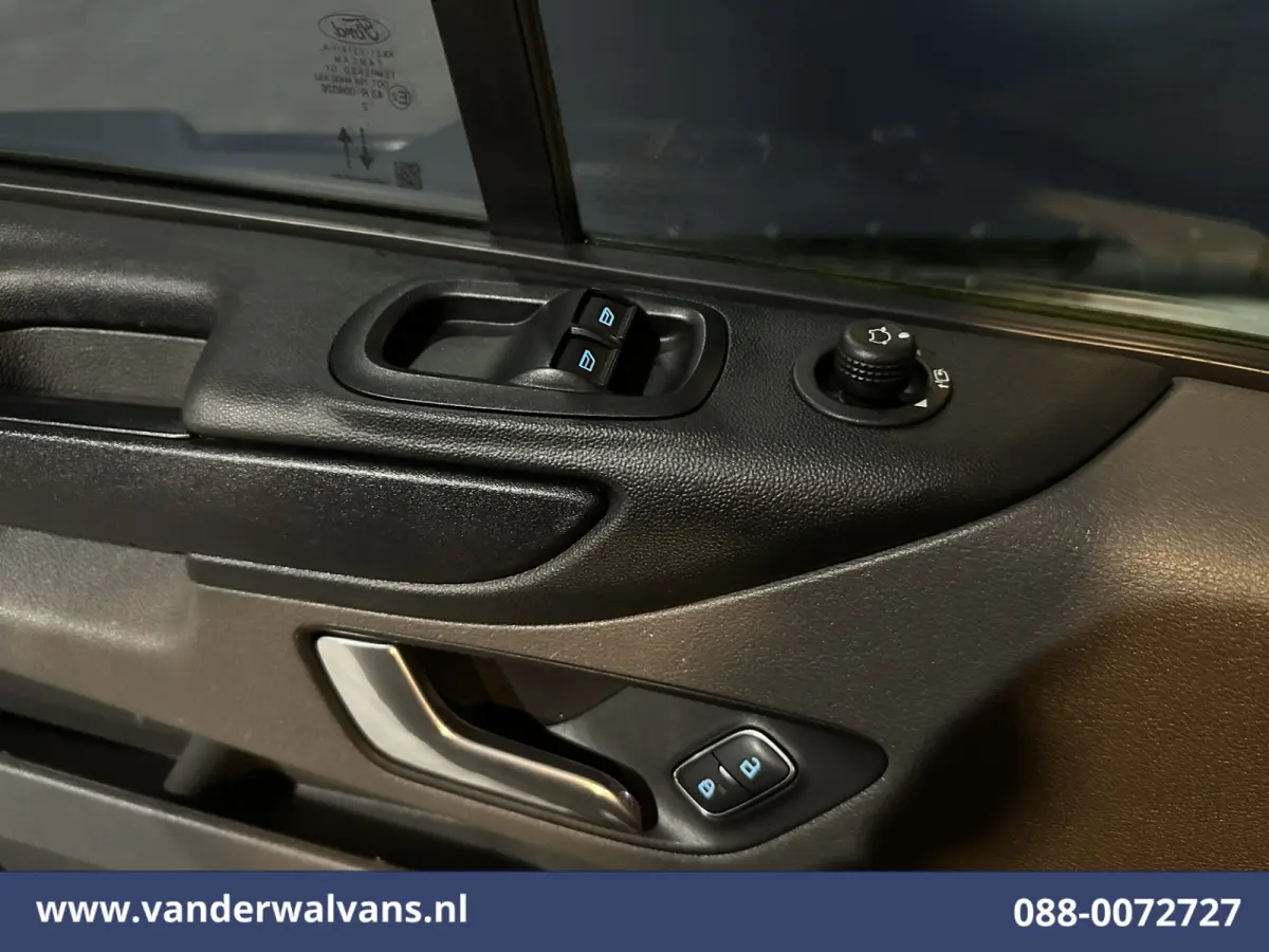 2.0 TDCI 105pk L2H1 Euro6 Airco | Camera | Navigatie | LED | Apple Carplay Cruisecontrol, Android Auto, Stoelverwarming, Verwarmde Voorruit, Parkeersensoren, Bijrijdersbank