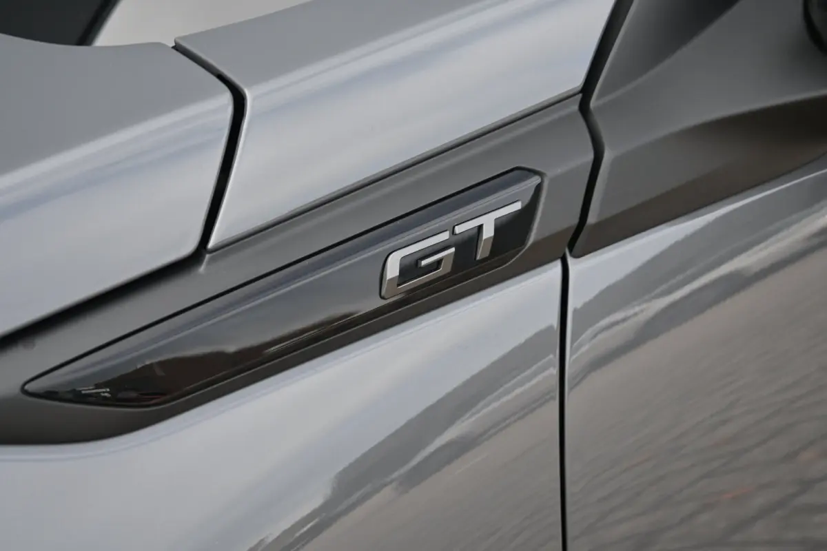 1.2 Hybrid 145 GT Tot 8 Jaar Garantie! | Navi by App | Achteruitrijcamera | Cruise Control | Keyless Entry | Full Led | LMV 17" |