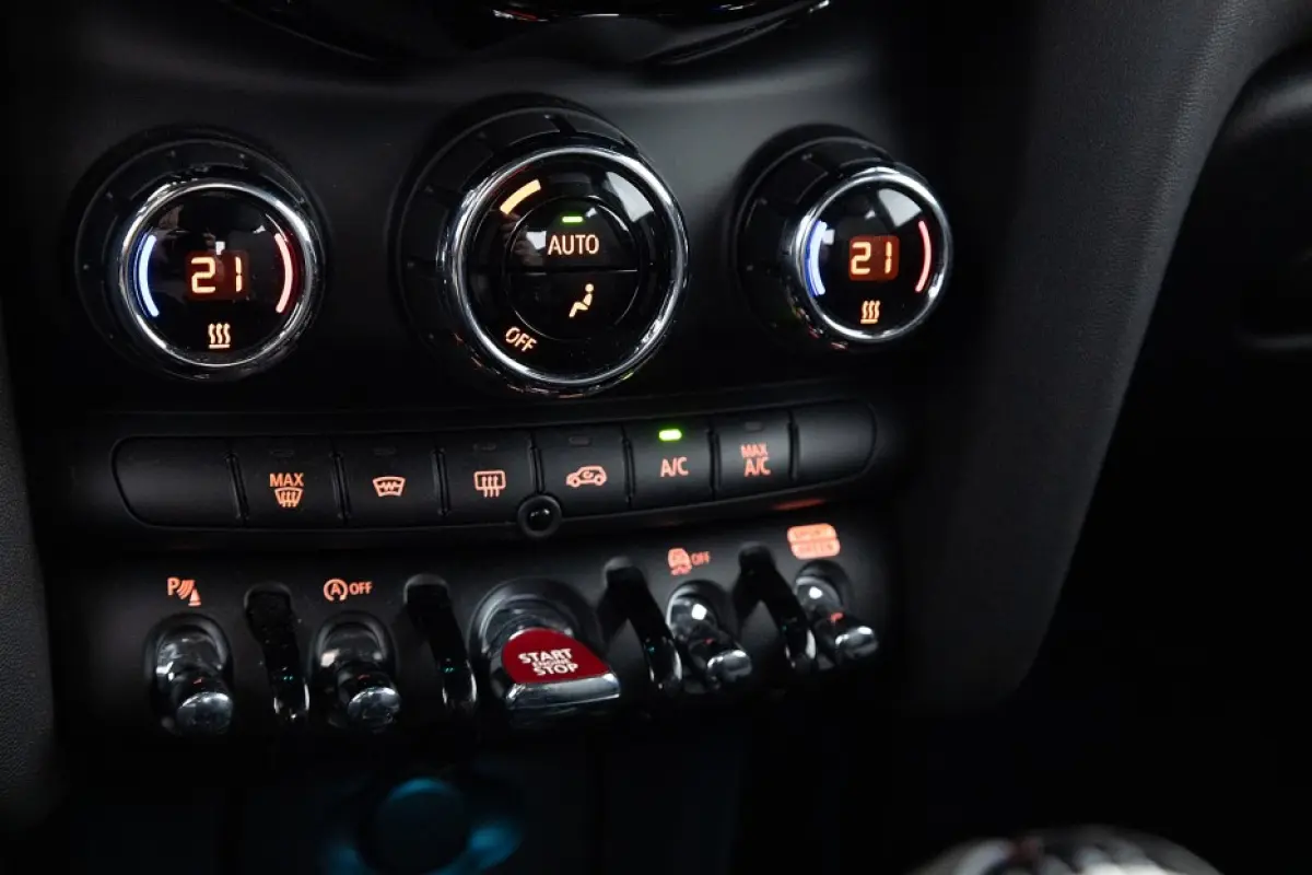 Mini 1.5 Camden Edition Automaat ✅ 1e Eigenaar