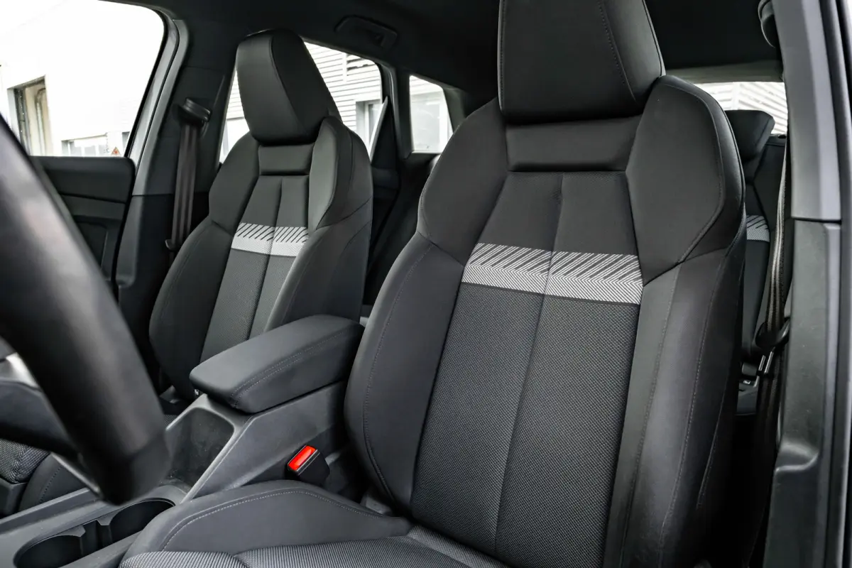 40 Launch edition Advanced Plus 77 kWh 204PK | Trekhaak | Elek. Stoelen | Dodehoek | Head-up display | Stoelverw. voor