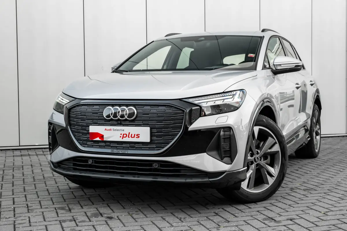 40 Launch edition Advanced Plus 77 kWh 204PK | Trekhaak | Elek. Stoelen | Dodehoek | Head-up display | Stoelverw. voor