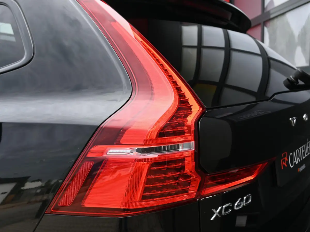 2.0 T6 R-Design AWD 398PK Long Range | Pano | Orrefors | 360 | Harmon Kardon | Keyless | ACC | Stoelverwarming voor+achter | Memory | Leder | Carplay | Trekhaak | Stuurwielverwarming | Digit
