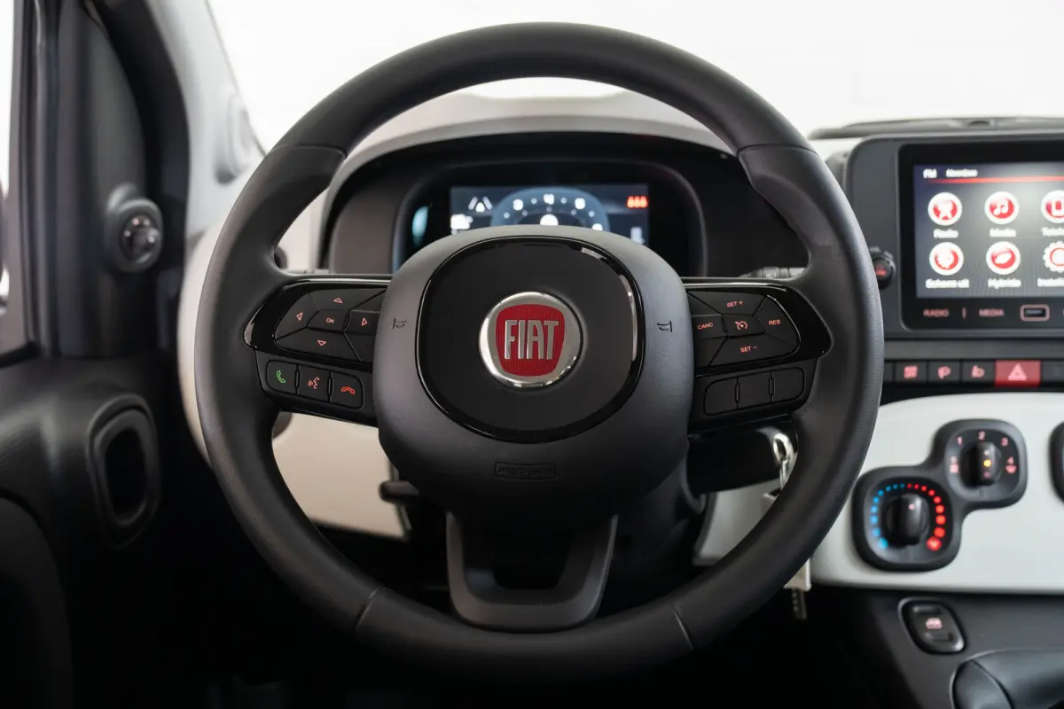 1.0 Hybrid Cross | Tot 8 Jaar Garantie | Parkeersensoren | Apple Carplay & Android Auto | Cruise Controle | Airco |