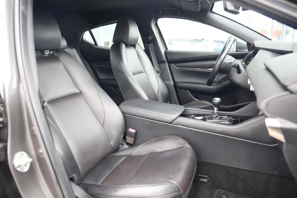 2.0 e-SkyActiv-X M Hybrid 180 Comfort|Leer|Stoel+Stuurverwarming|HUD|Camera|ACC