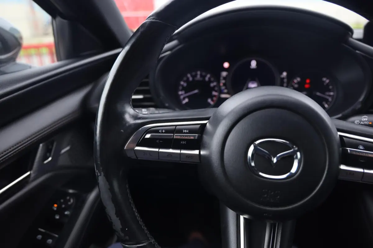 2.0 e-SkyActiv-X M Hybrid 180 Comfort|Leer|Stoel+Stuurverwarming|HUD|Camera|ACC