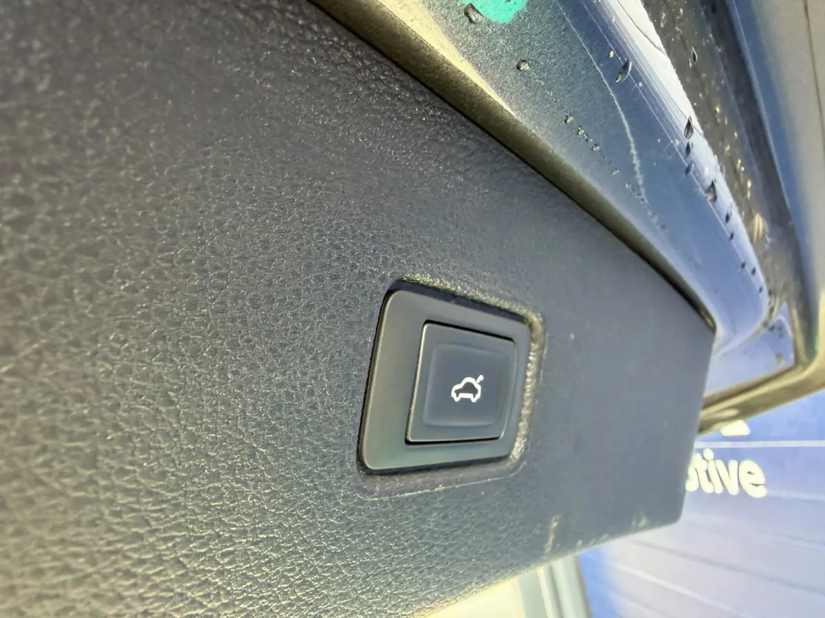 55 TFSI e quattro Pro Line S Panoramadak Luchtvering 21 inch velgen Bang en Olufsen 3D Zwarte hemel Trekhaak Camera Sportstoelen Deels leder