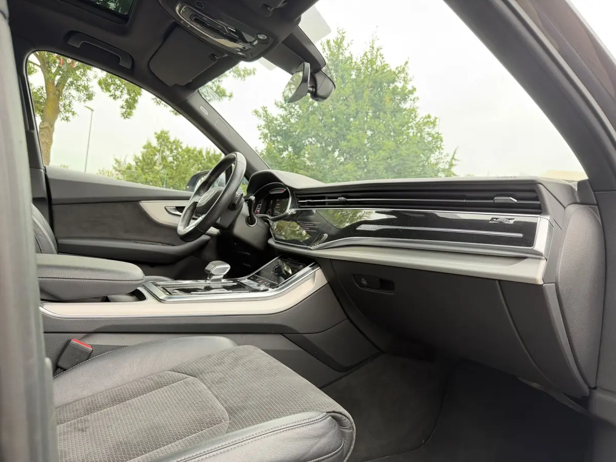 55 TFSI e quattro Pro Line S Panoramadak Luchtvering 21 inch velgen Bang en Olufsen 3D Zwarte hemel Trekhaak Camera Sportstoelen Deels leder