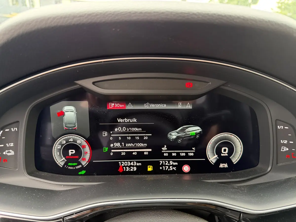 55 TFSI e quattro Pro Line S Panoramadak Luchtvering 21 inch velgen Bang en Olufsen 3D Zwarte hemel Trekhaak Camera Sportstoelen Deels leder