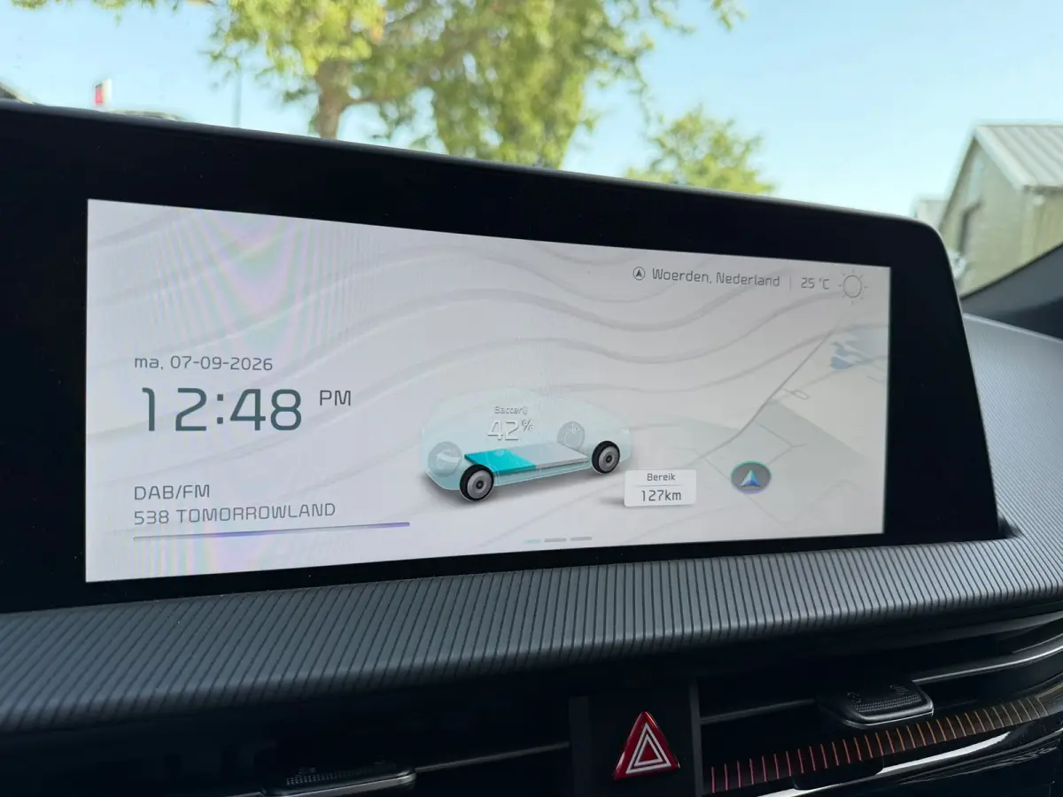 GT Performance 585 PK AWD 77.4 kWh Panoramadak Moonscape matte kleur 21" LMV HUD 360° Camera Meridian Leder/Alcantara  Adaptief Cruise