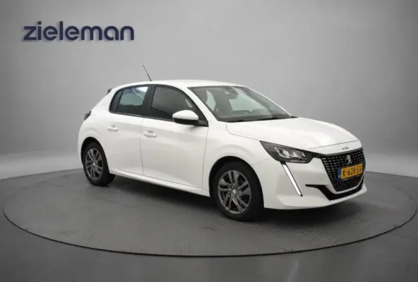 1.5 BlueHDi Active - Carplay, Navi, Cruise