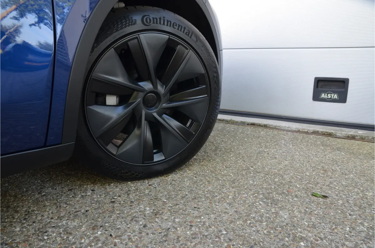 Long Range AWD 75 kWh Trekhaak (1.600kg), AutoPilot4.0 (FSD 99,- p/mnd)
