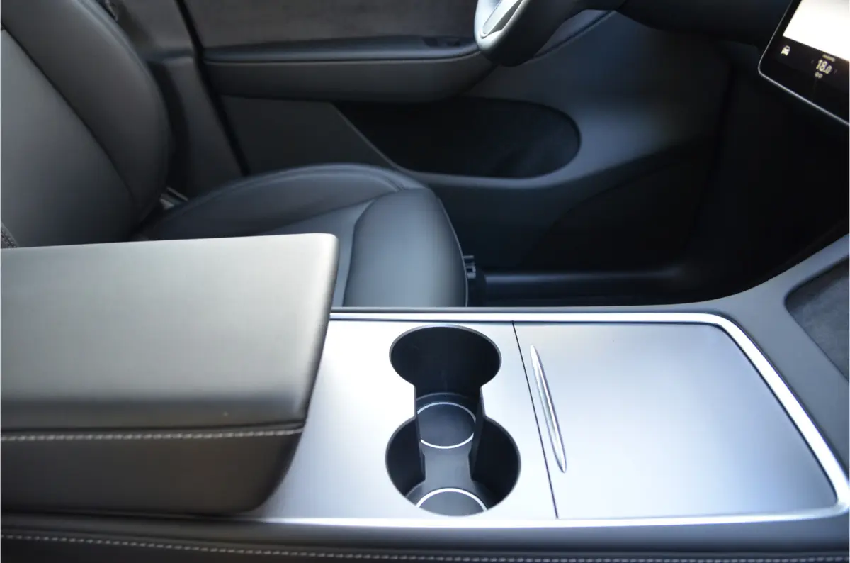 Long Range AWD 75 kWh Trekhaak (1.600kg), AutoPilot4.0 (FSD 99,- p/mnd)