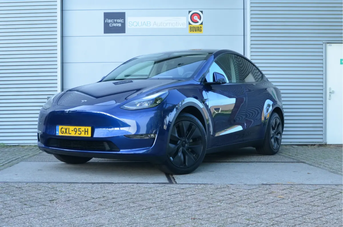Long Range AWD 75 kWh Trekhaak (1.600kg), AutoPilot4.0 (FSD 99,- p/mnd)