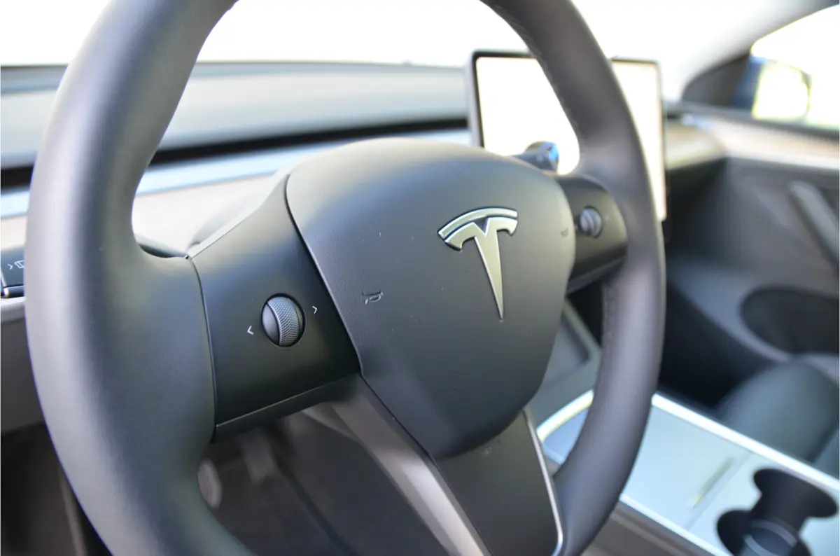 Long Range AWD 75 kWh Trekhaak (1.600kg), AutoPilot4.0 (FSD 99,- p/mnd)