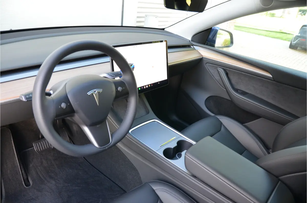 Long Range AWD 75 kWh Trekhaak (1.600kg), AutoPilot4.0 (FSD 99,- p/mnd)
