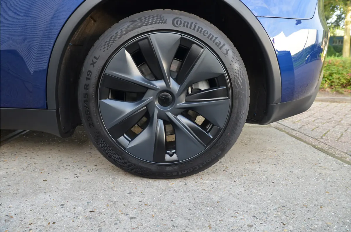 Long Range AWD 75 kWh Trekhaak (1.600kg), AutoPilot4.0 (FSD 99,- p/mnd)