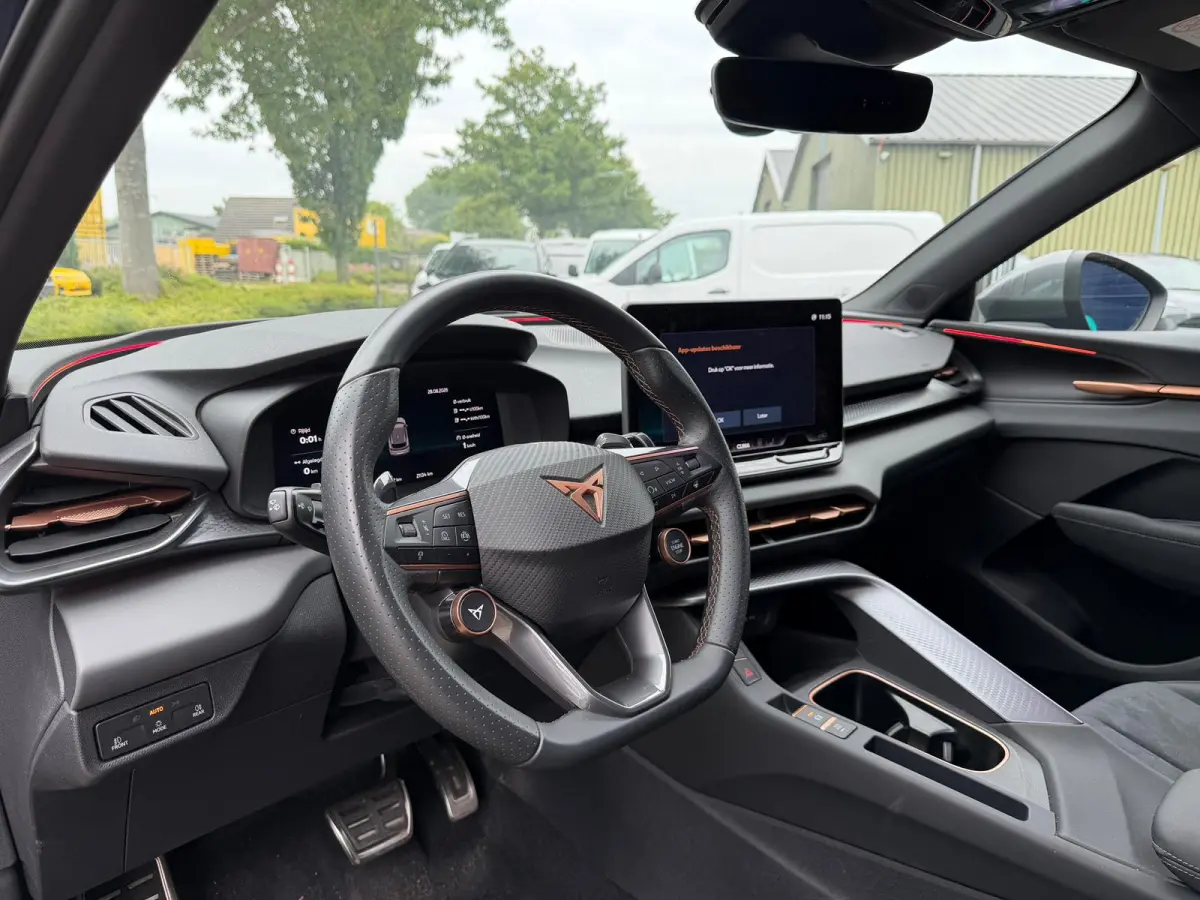 1.5 TSI e-Hybrid Business Camera 360 graden Matrix LED PLUG IN Digital Drive Pack Edge Pack Adaptive Cruise Control