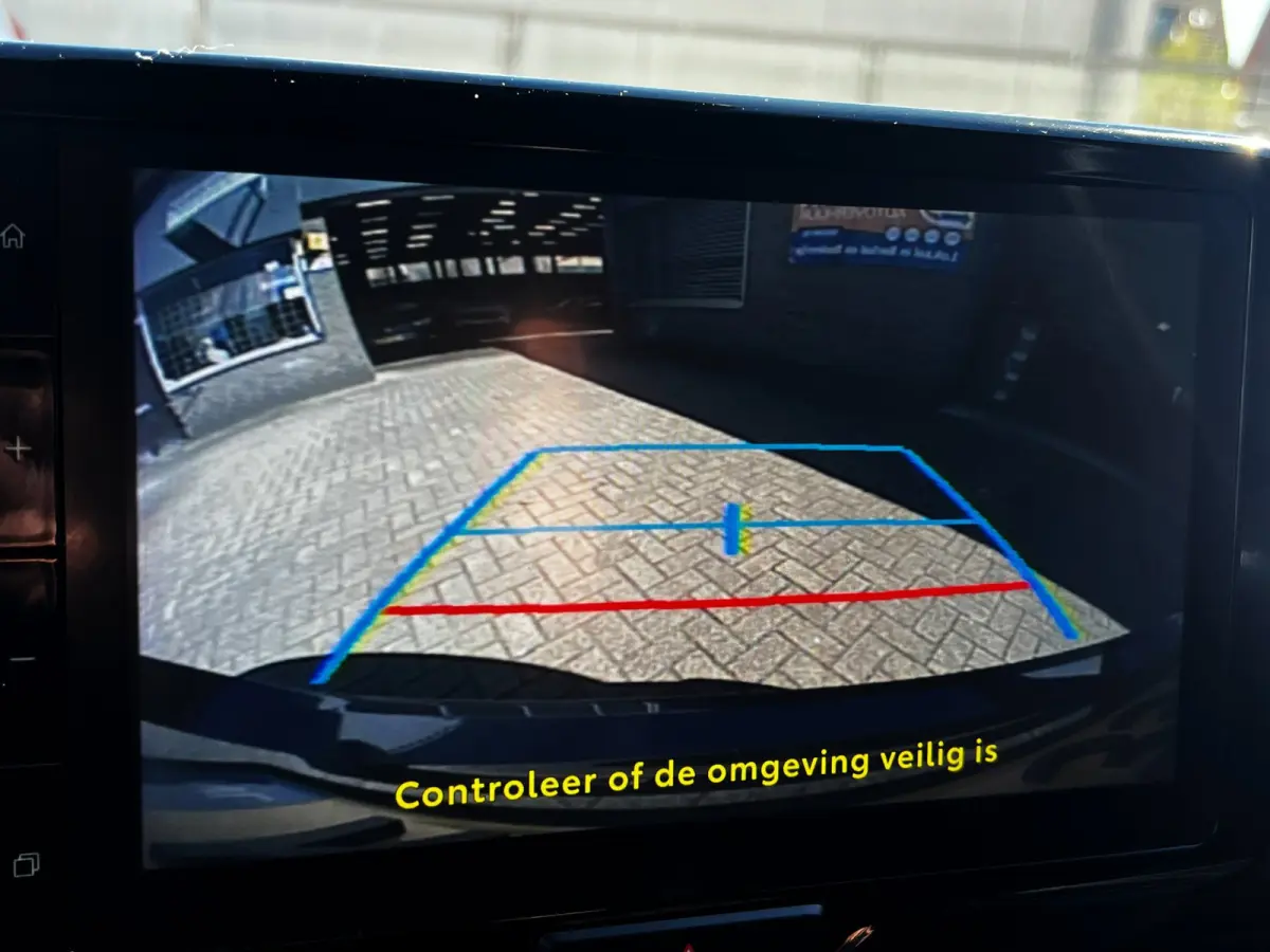 1.5 Hybrid 115 First Edition carplay_Camera_Digital Cockpit