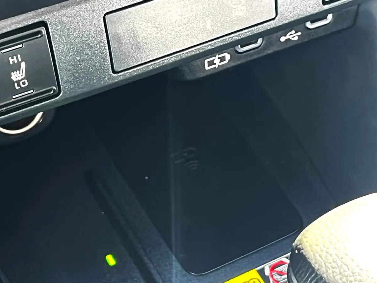 1.5 Hybrid 115 First Edition carplay_Camera_Digital Cockpit