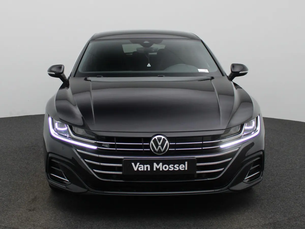 1.4 TSI eHybrid R-Line Business+ 218 PK| Dealeronderhouden | Trekhaak | LEDER Interieur | 360 Camera | Achterklep Elektrisch | Stoelverwarming Voor & Achter | Navigatie Pro | Dodehoeksensor