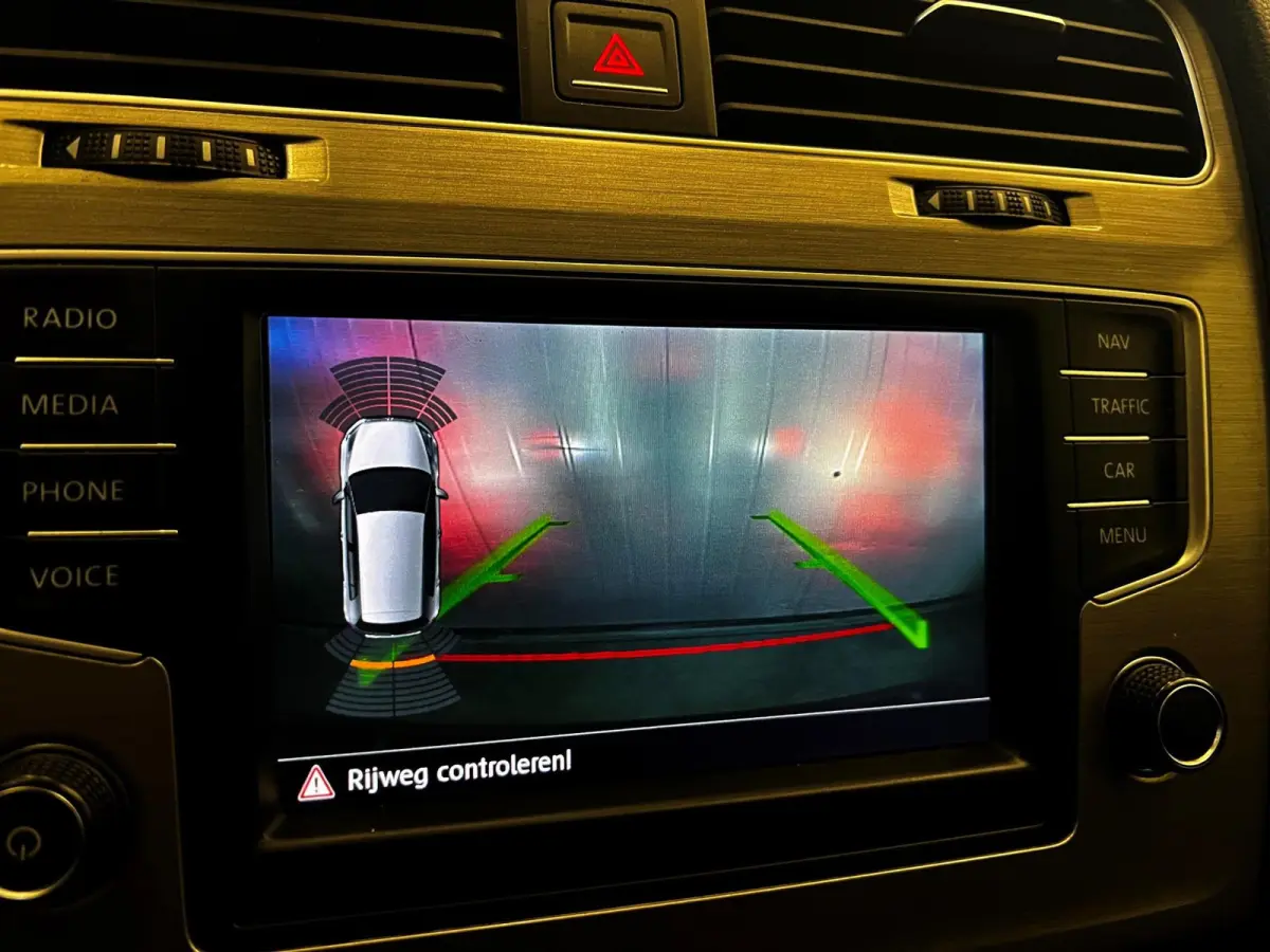 1.0 TSI Connected Series Carplay_Camera_Navi_Clima