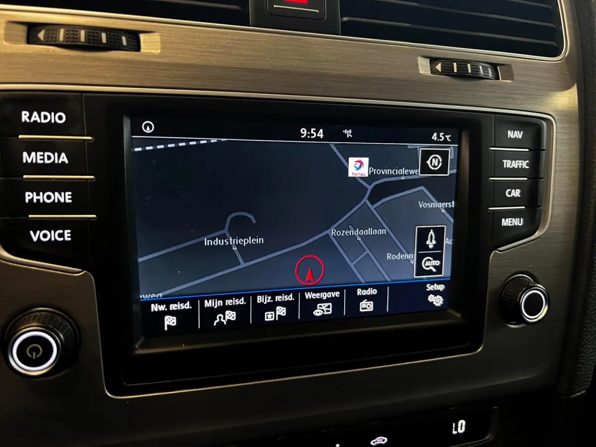1.0 TSI Connected Series Carplay_Camera_Navi_Clima