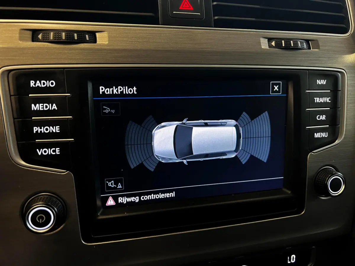 1.0 TSI Connected Series Carplay_Camera_Navi_Clima