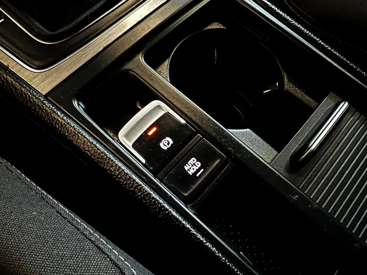 1.0 TSI Connected Series Carplay_Camera_Navi_Clima