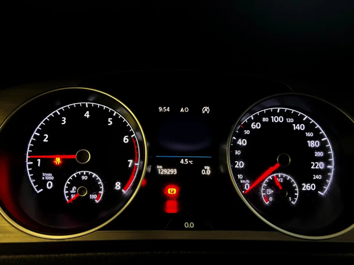 1.0 TSI Connected Series Carplay_Camera_Navi_Clima