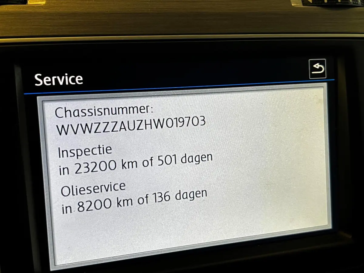 1.0 TSI Connected Series Carplay_Camera_Navi_Clima