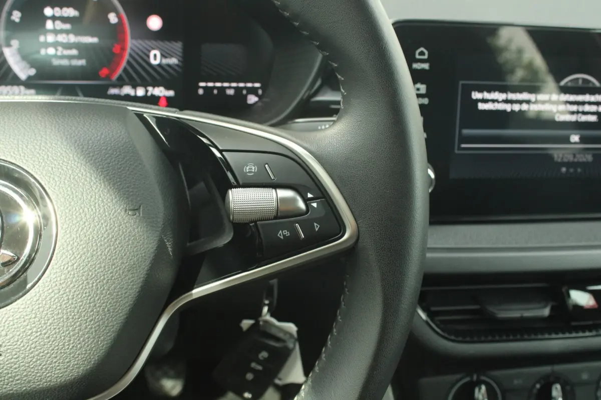 1.0 TSI 95pk Essence | Airco | Apple CarPlay / Android Auto | Limiter | Bluetooth | Parkeersensoren