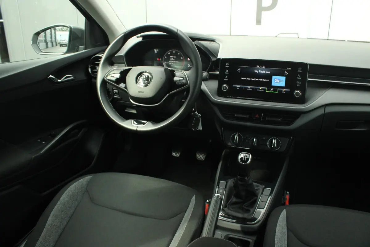 1.0 TSI 95pk Essence | Airco | Apple CarPlay / Android Auto | Limiter | Bluetooth | Parkeersensoren