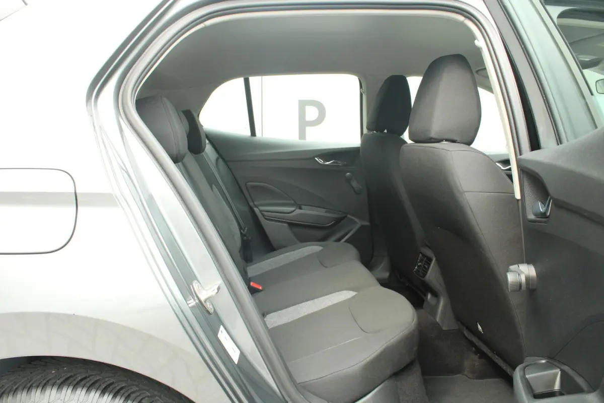 1.0 TSI 95pk Essence | Airco | Apple CarPlay / Android Auto | Limiter | Bluetooth | Parkeersensoren