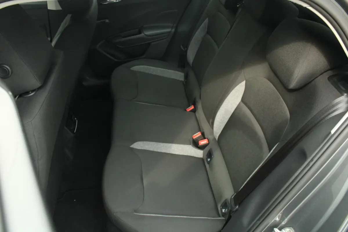 1.0 TSI 95pk Essence | Airco | Apple CarPlay / Android Auto | Limiter | Bluetooth | Parkeersensoren