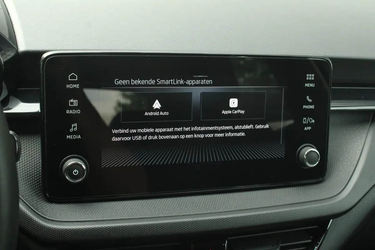 1.0 TSI 95pk Essence | Airco | Apple CarPlay / Android Auto | Limiter | Bluetooth | Parkeersensoren
