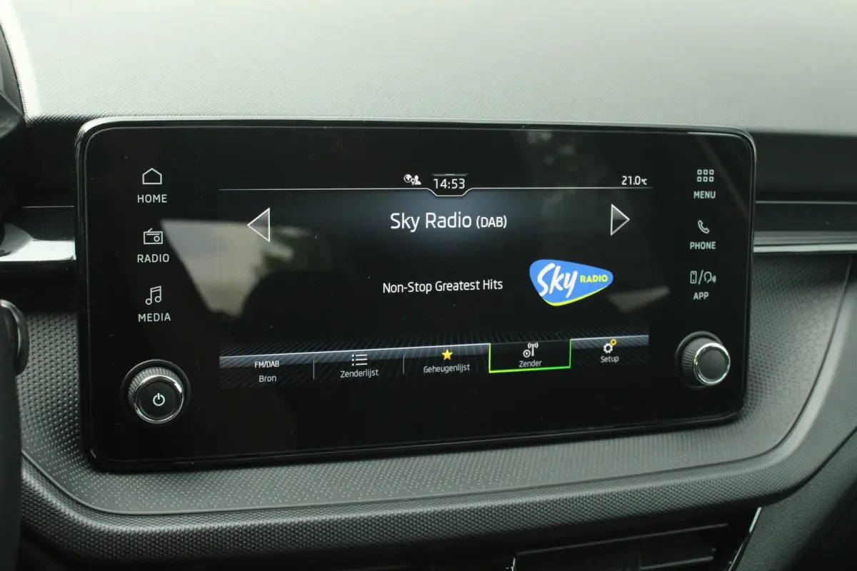 1.0 TSI 95pk Essence | Airco | Apple CarPlay / Android Auto | Limiter | Bluetooth | Parkeersensoren