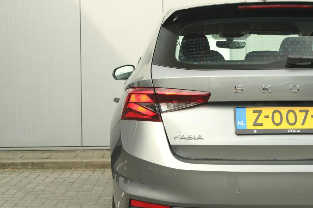 1.0 TSI 95pk Essence | Airco | Apple CarPlay / Android Auto | Limiter | Bluetooth | Parkeersensoren