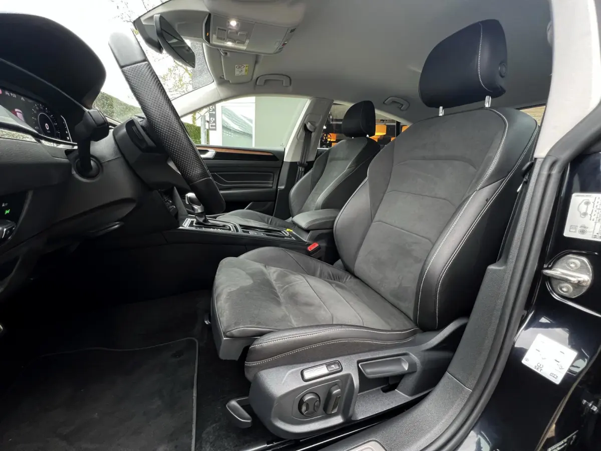 GTE1.4 TSI 218pk DSG/AUT eHybrid R-Line PHEV Camera, Massage stoel, Adaptief cruise control